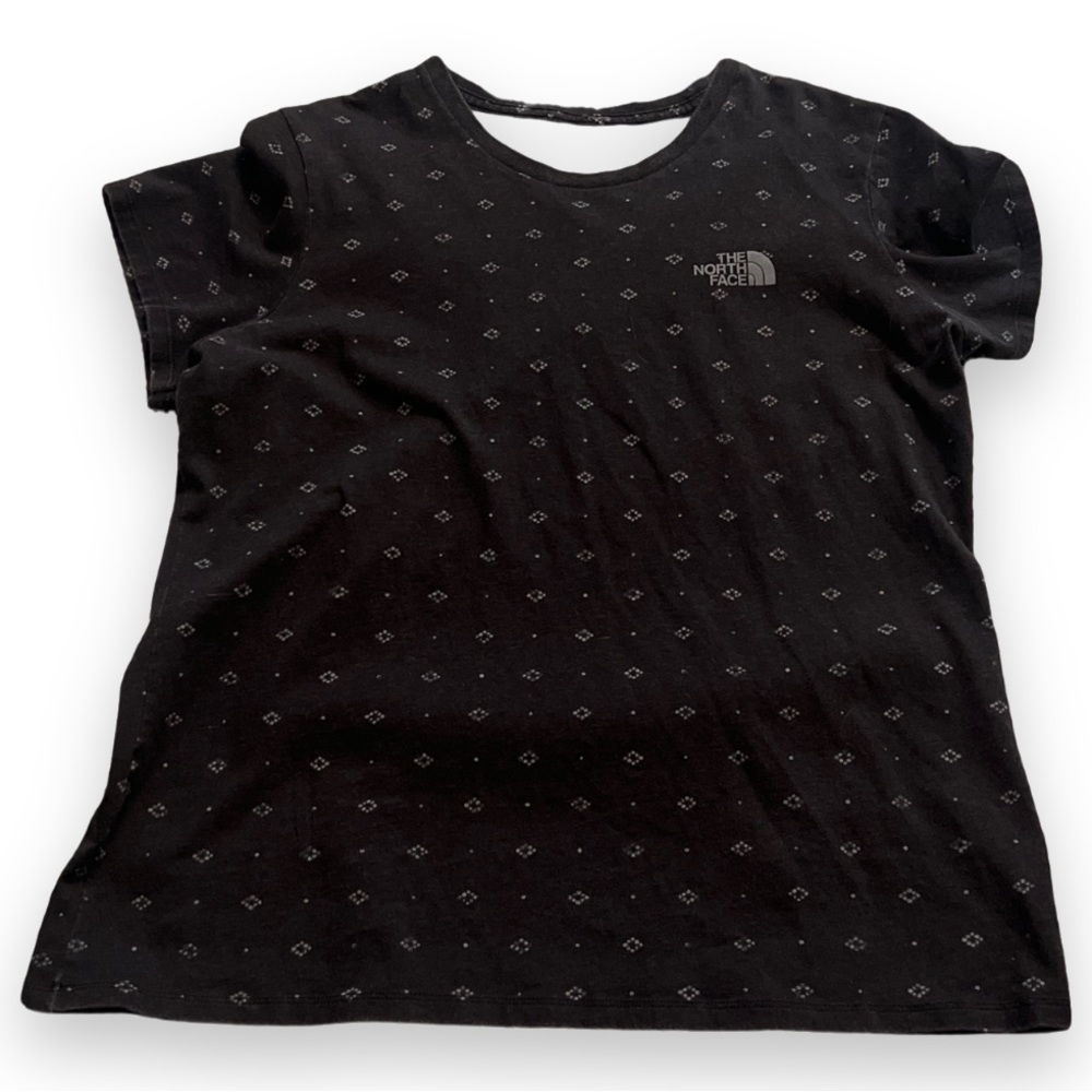 The North Face Shirt - Size Large - Outdoor Comfort, Everyday Style
